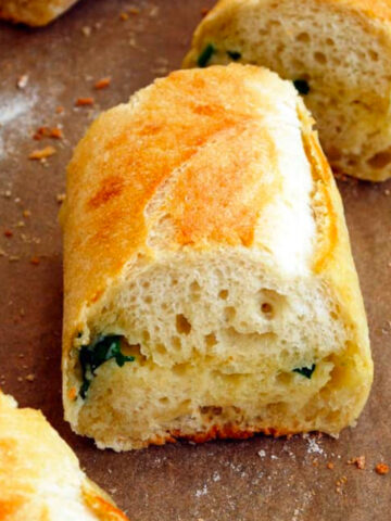 several pieces of perfect garlic bread