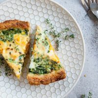 Sweet Potato and Spinach Quiche - An elegant yet easy dish for any time of day! Full recipe at theliveinkitchen.com @liveinkitchen #glutenfree #quiche #brunch