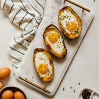 Vegetarian Potato Skin Egg Boats - An easy brunch or breakfast for dinner idea! #breakfast #brunch #mothersday #eggs #potatoes