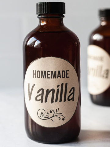 featured image of vanilla extract in two glass amber bottles