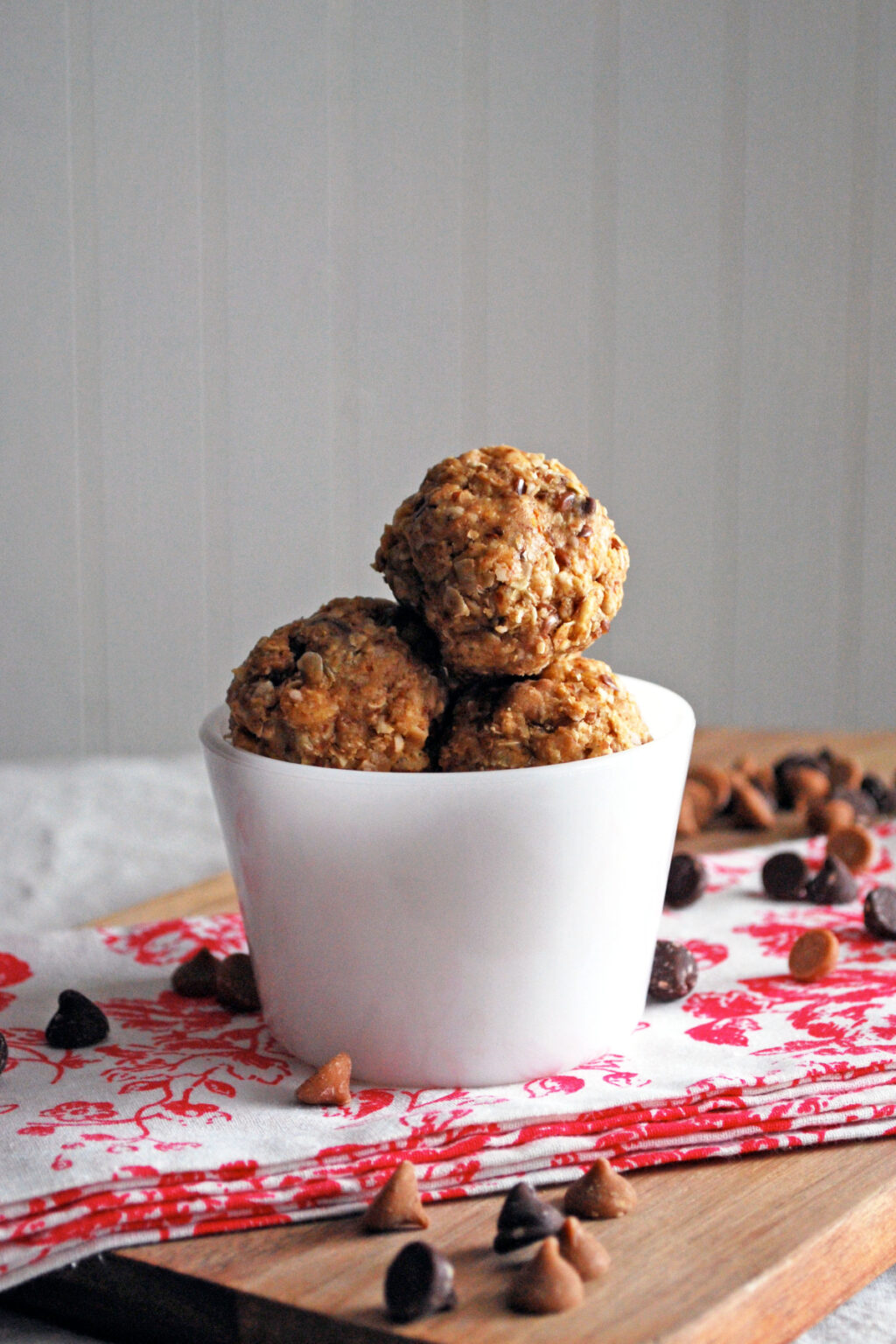 Peanut Butter Oatmeal Energy Balls The LiveIn Kitchen
